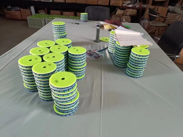 4inch resin polishing pads dry use for polishing concrete and other stone floor - Image 3